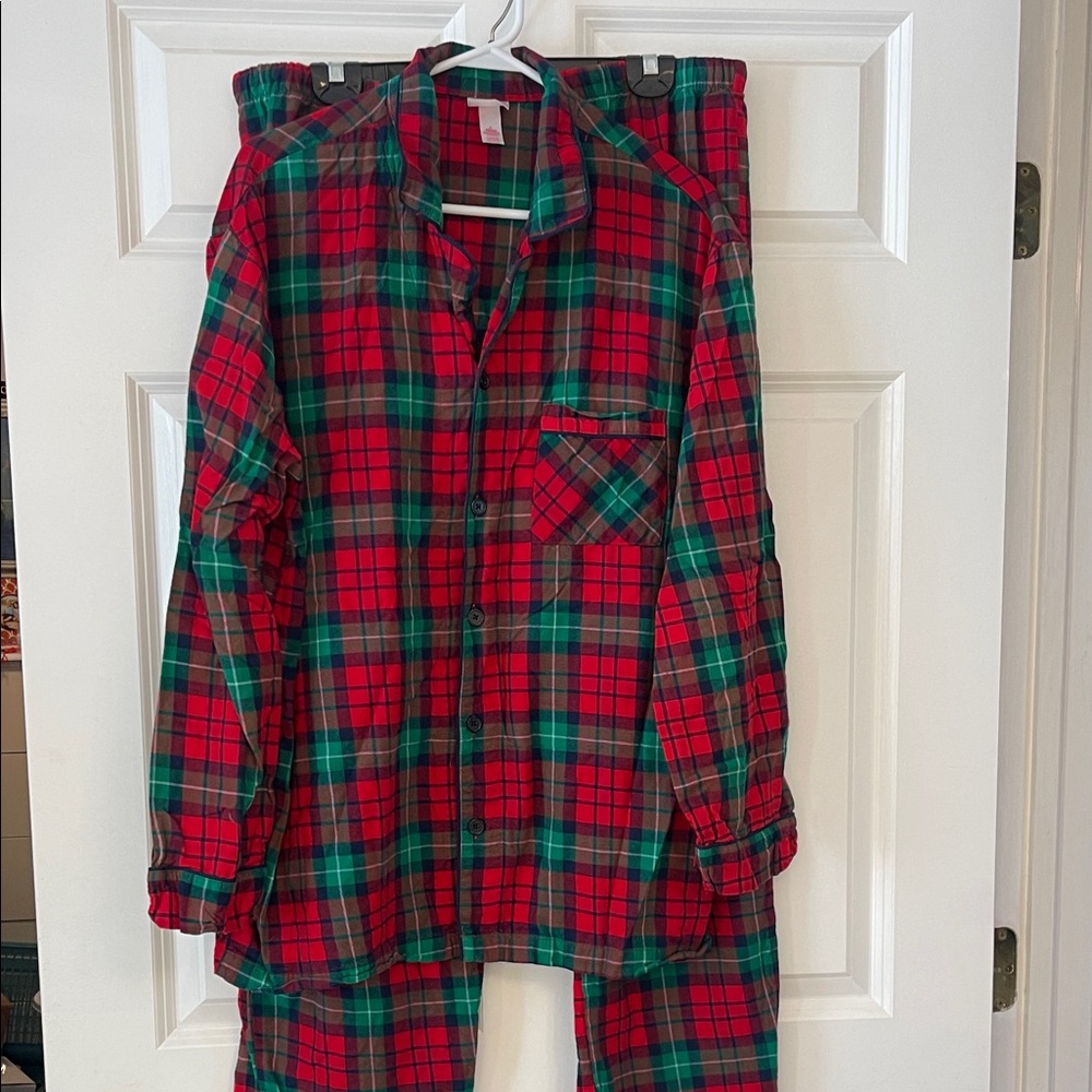 Wondershop Red and Green Plaid Men's Pajama Set